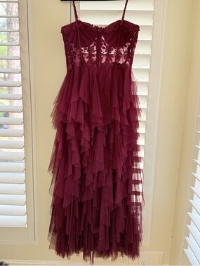 Windsor Burgundy Tiered Tulle Lace Bodice Spaghetti Strap Formal Dress Sz 13/14